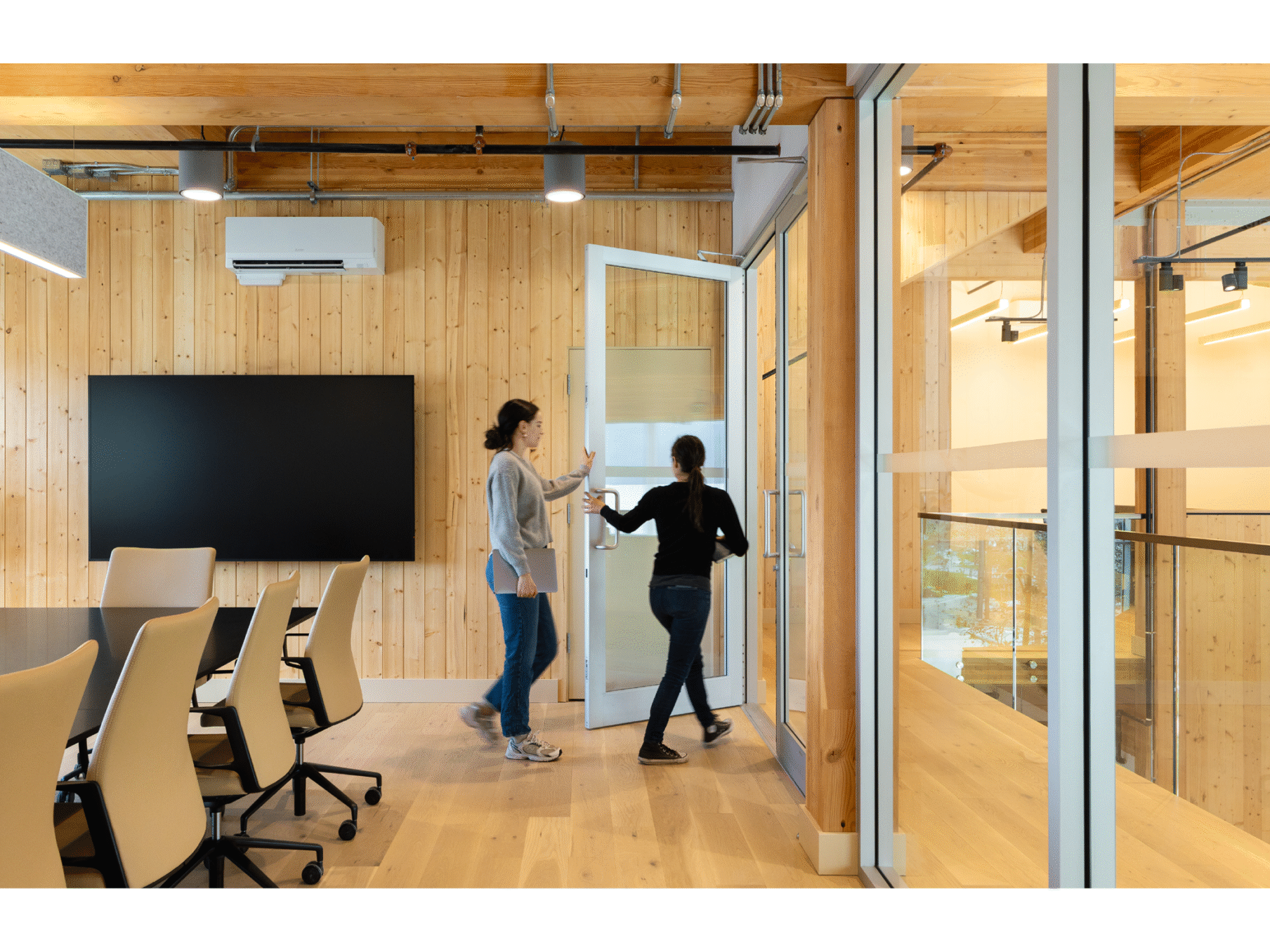 Oceanfront Squamish Presentation Centre - office